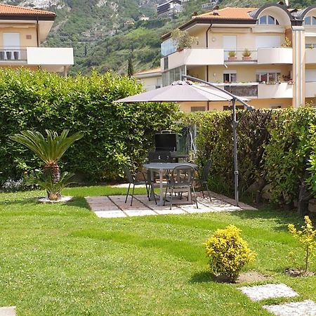 Sam&Sun Lägenhet Torbole Sul Garda Exteriör bild