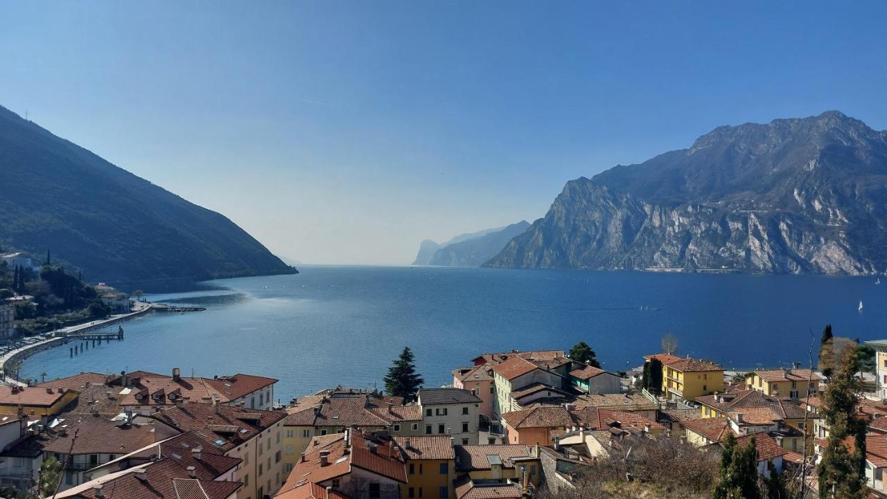 Sam&Sun Lägenhet Torbole Sul Garda Exteriör bild